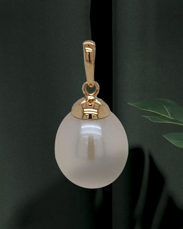 18K Gold Bail with 9mm Freshwater Pearl Pendant - Image 2