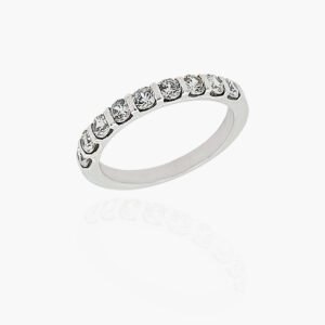 18K Gold Wedding Ring - 9 off Diamonds 0.72ct in Bar Setting