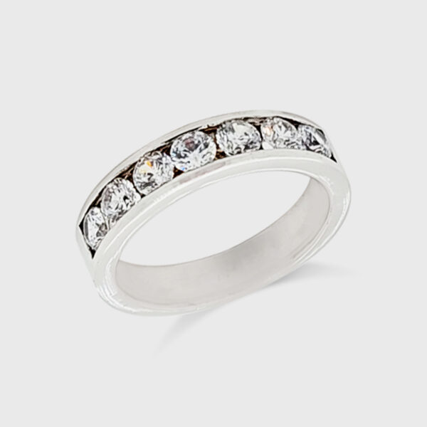 18K Gold Wedding Ring - 9 off Diamonds 1.0ct in Rail Setting