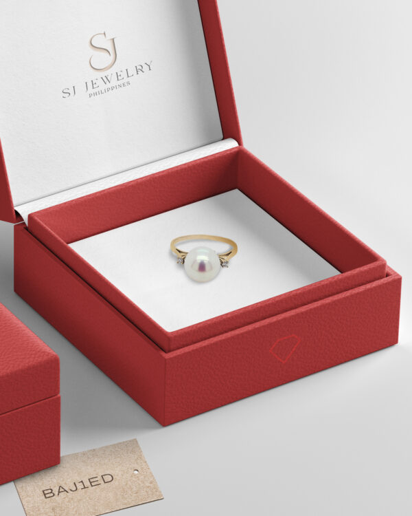 Freshwater Pearl with Dual Diamond Head 18K Gold Ring - Image 2