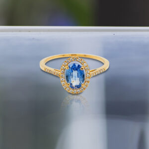 Sapphire 49 Head with Halo and Side Diamonds 18K Gold Ring