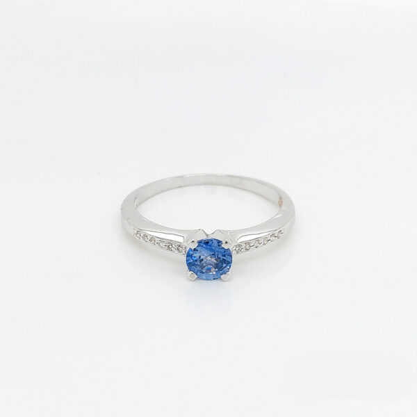 Sapphire Head with Side Diamonds 18K Gold Ring