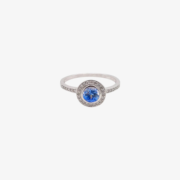 Sapphire Head with Halo and Side Diamonds 18K Gold Ring