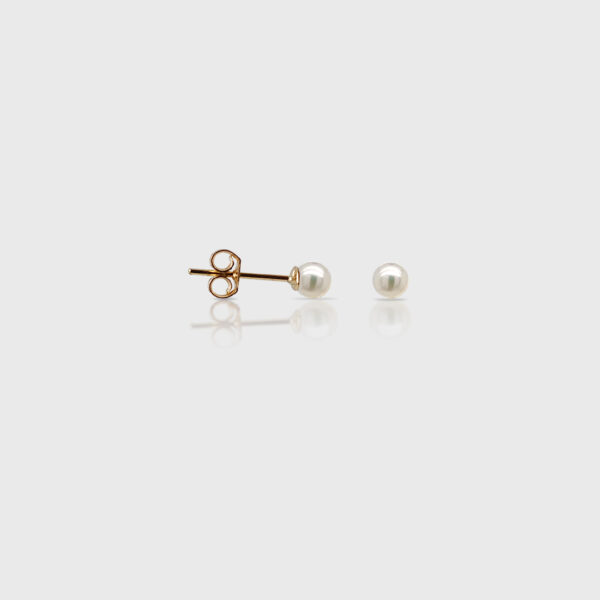 Freshwater Round Pearl 9K Gold Earrings