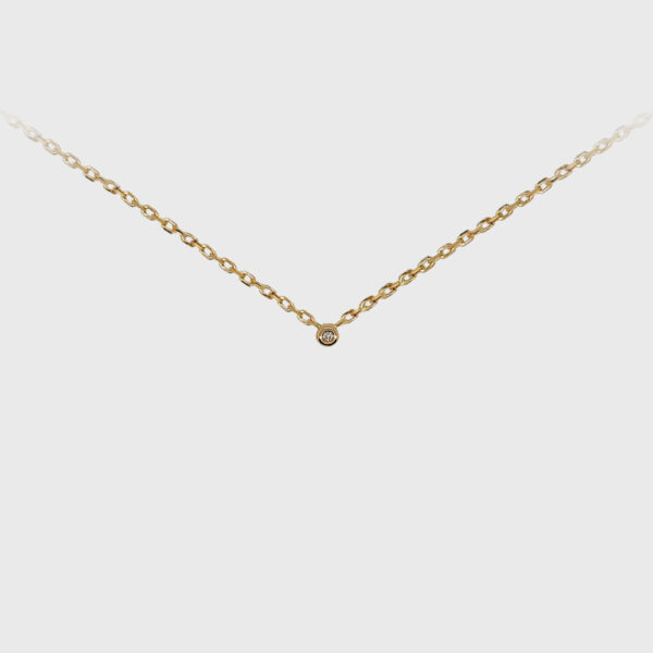 18K Gold Round Pendant Single Diamond Chain Necklace