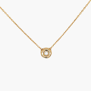 18K Gold Round Pendant Single Diamond Chain Necklace