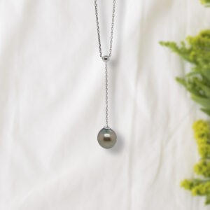 Tahitian Black Pearl Pendant 18K Gold Lariat Necklace with Diamonds