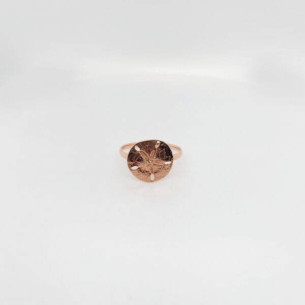 18k Gold Sand Dollar Ring - Image 3