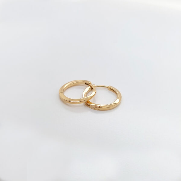 18K Gold 15mm Huggies Earrings - Image 2