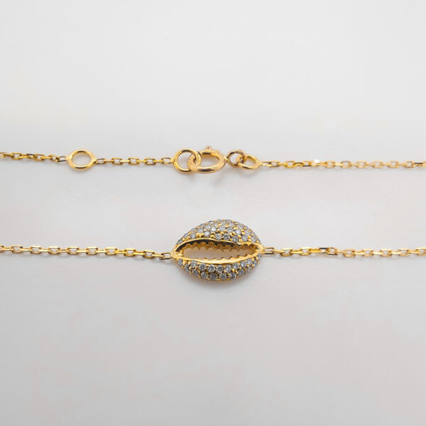 18K Gold Cowrie Chain Bracelet - Image 2