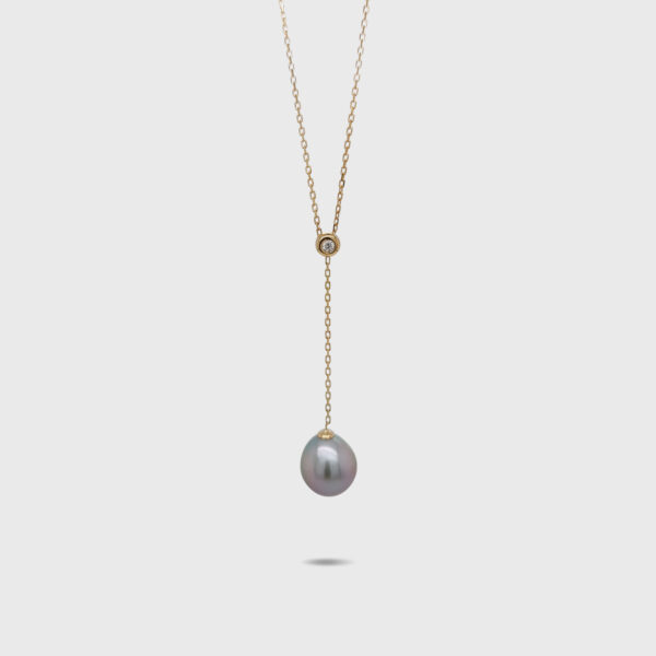 18K Gold Round Single Diamond Tahitian Black Pearl Lariat Necklace